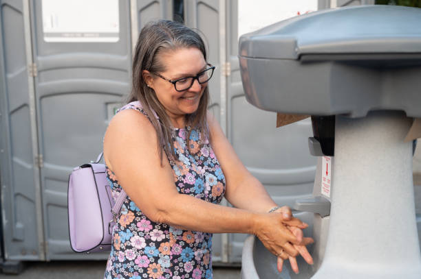 Best Affordable portable toilet rental  in Jeffersonville, KY
